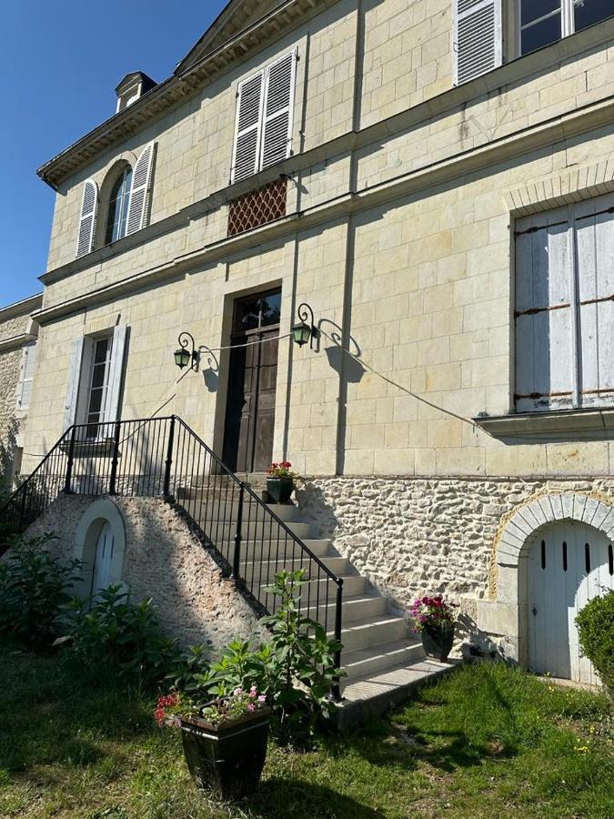 Bed and Breakfast Ancien Relais De Chasse A 35 Min Du Circuit 24H Du Mans Le Lude Exterior foto
